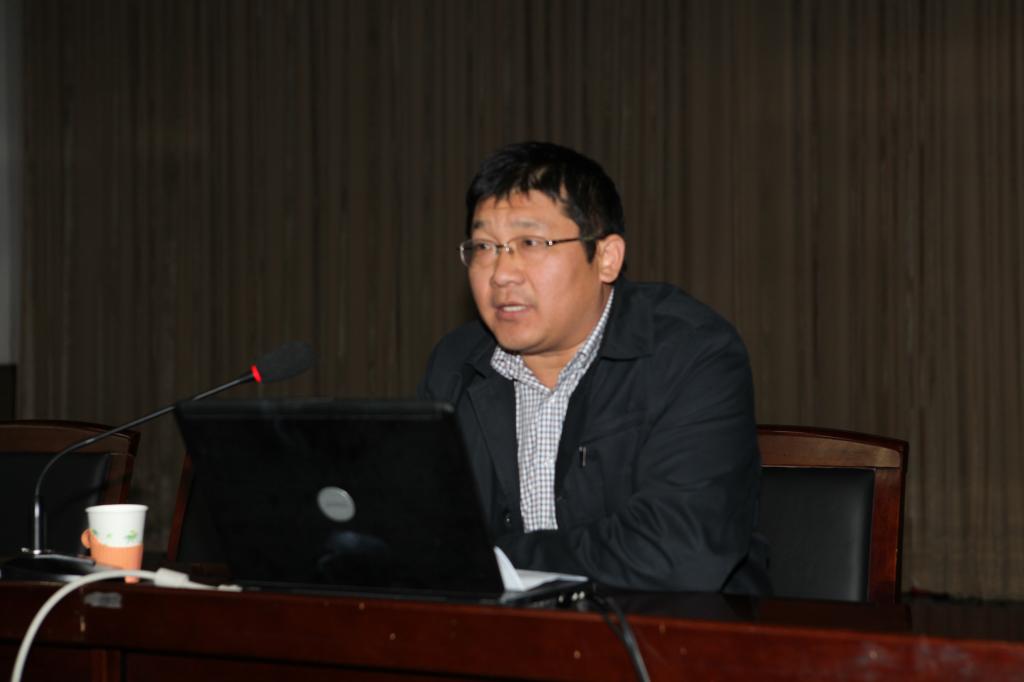 伟德举办中层干部培训班“财务管理工作”专题讲座