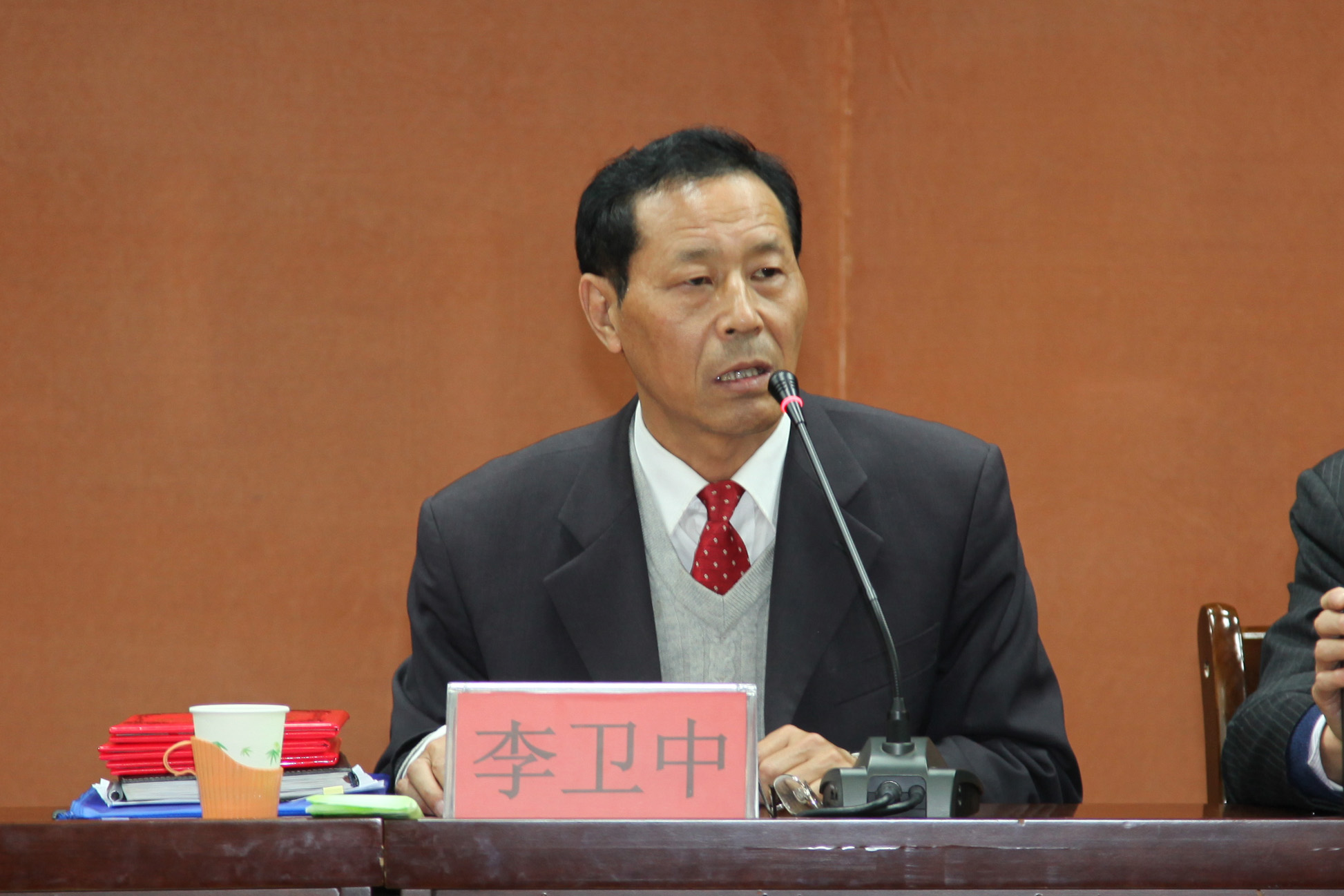 伟德第五次教学工作会议暨第二次科研工作会议圆满闭幕