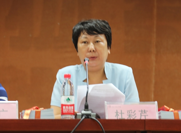 高新区质监分局与伟德联合举办“电梯安全知识进校园活动”