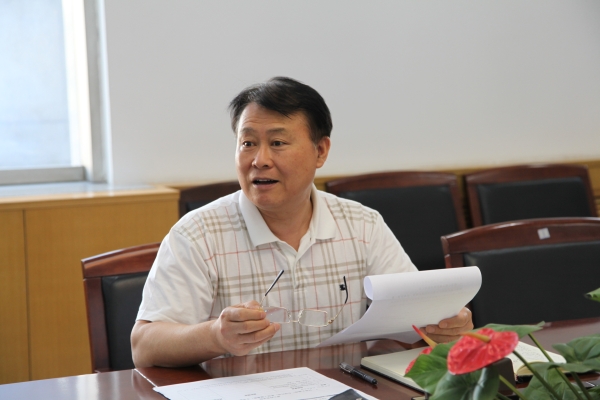 伟德召开“一问责八清理”专项行动暨“微腐败”专项整治工作领导小组会议