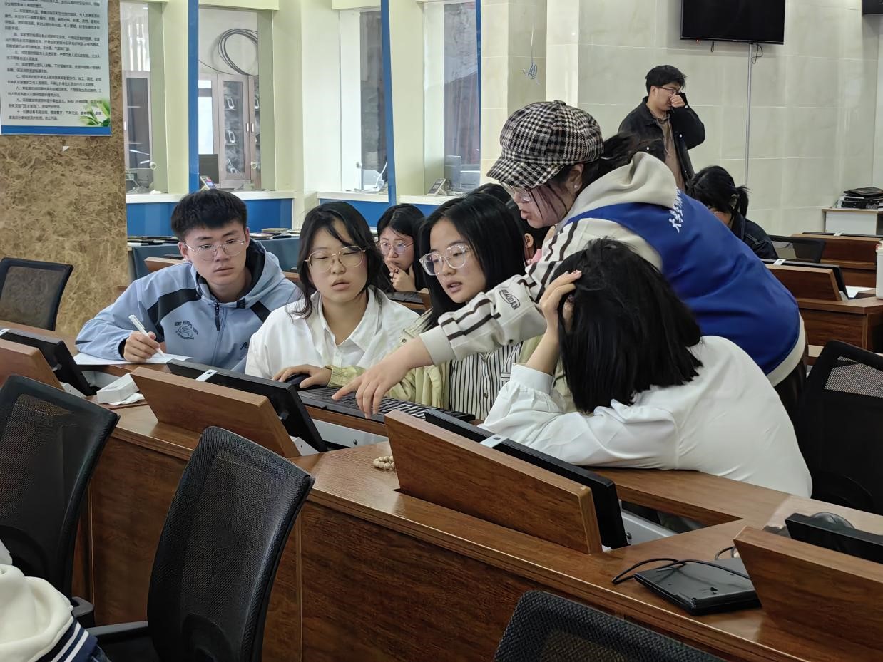 第十二届“学创杯”伟德国际victor1946官网校赛决赛圆满落幕