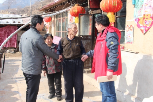 伟德驻六合店村工作组召开第一次“两委”班子会议